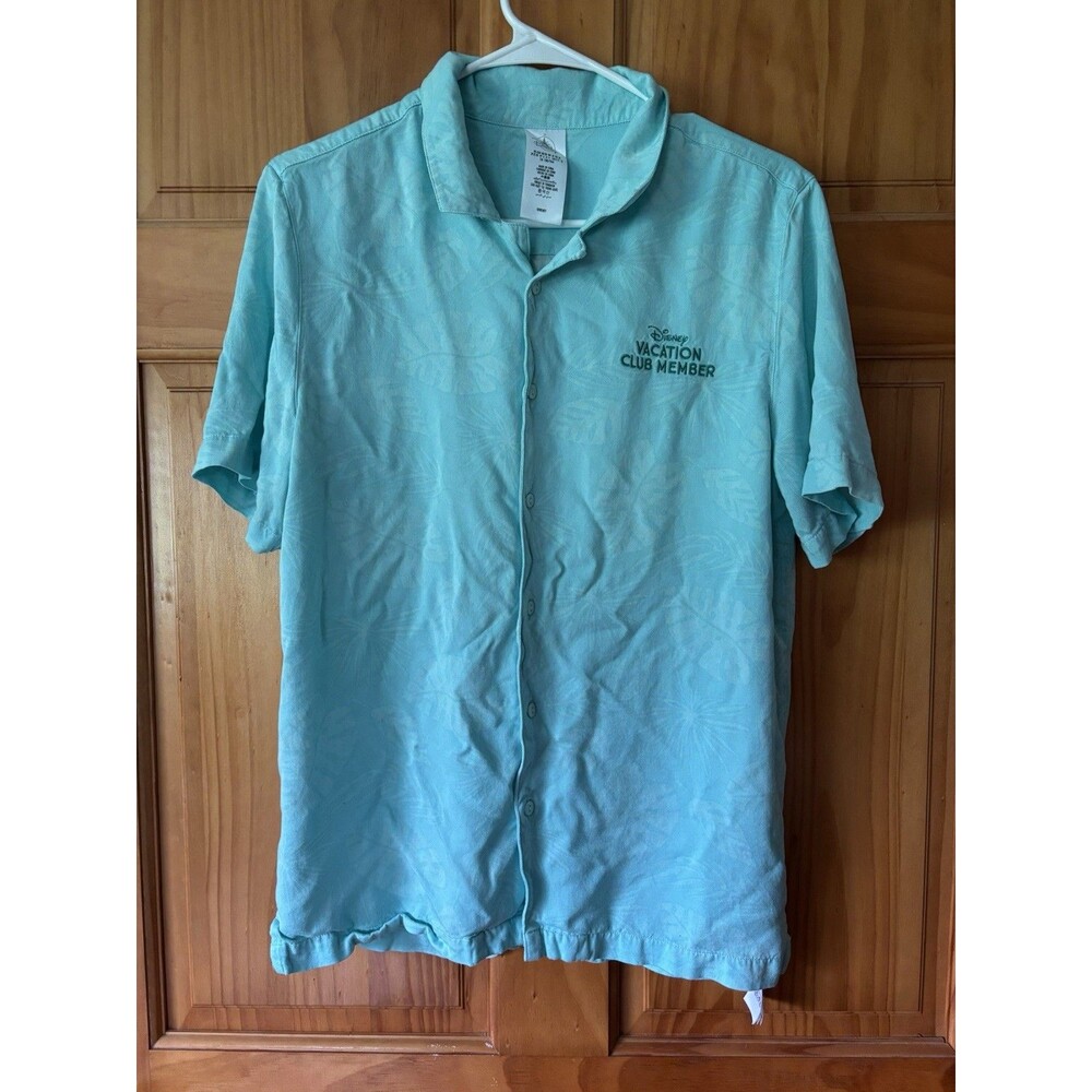 Disney Vacation Club Members Only Polo Light Blue Welcome Home Size Medium